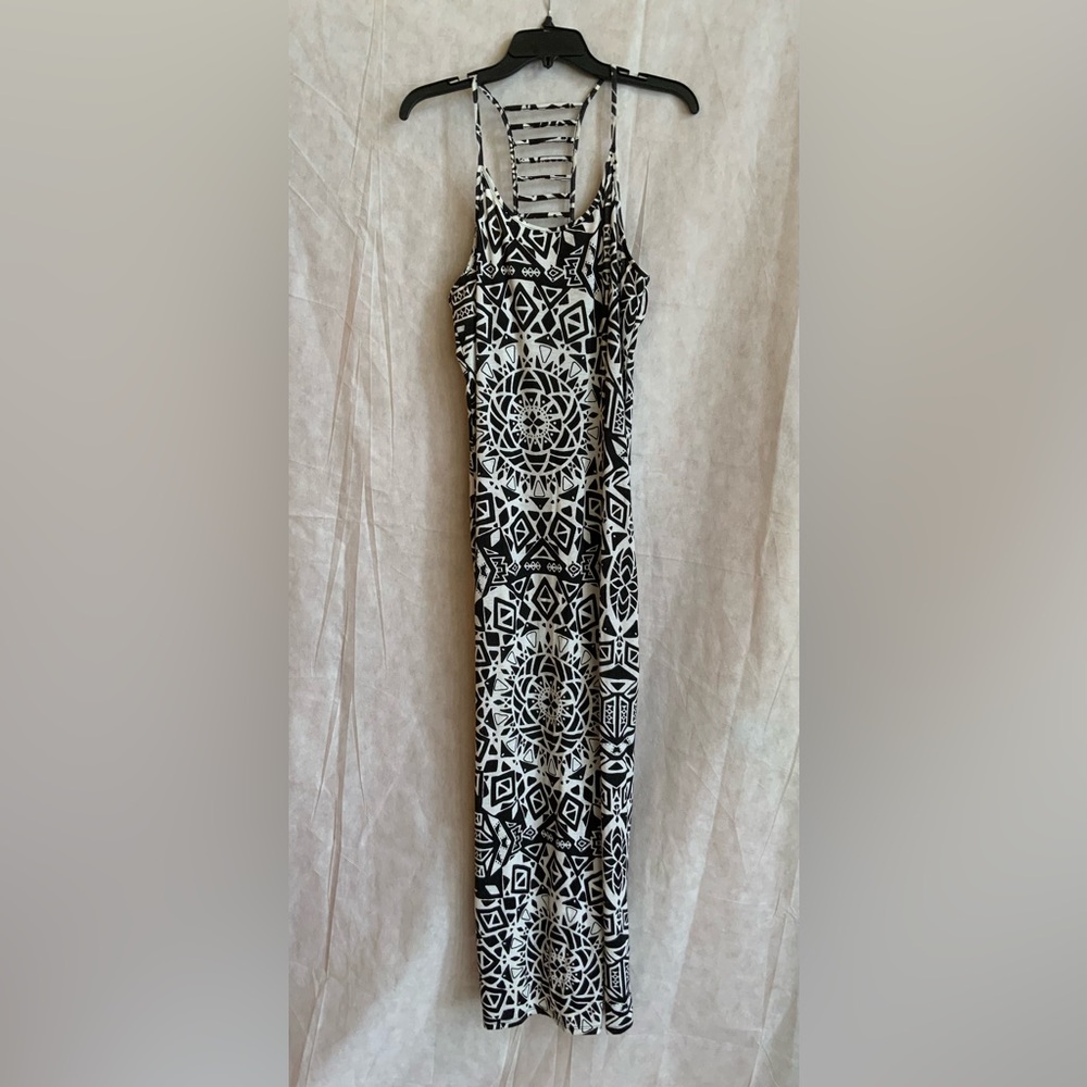Black and White Geometric Maxi Dress